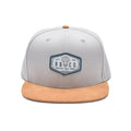 Produktbild der grauen, XXL BigBrains Co. Snapback Cap in der Frontansicht.